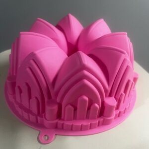 Pink Bundt Cake Silicone Mold, new without box